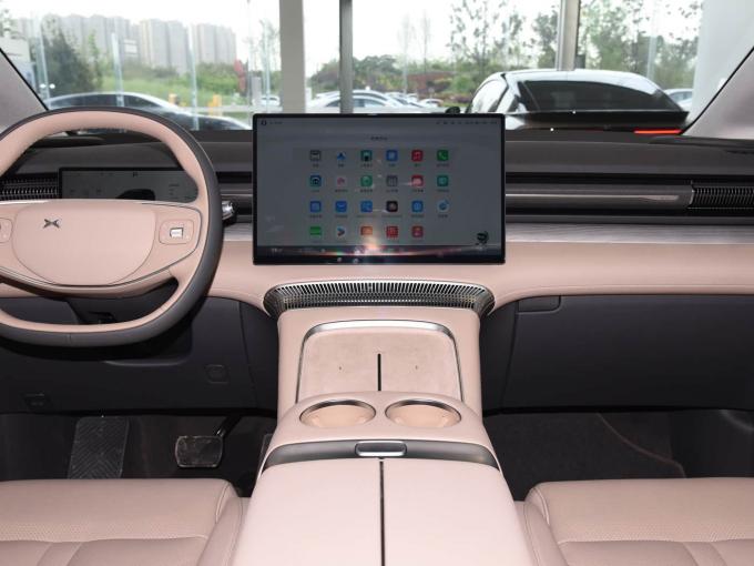 تکنولوژی هوشمند سفارشی بزرگسالان شخصی 5 درب 7 صندلی Xpeng X9 MPV 650Km EV Car 1