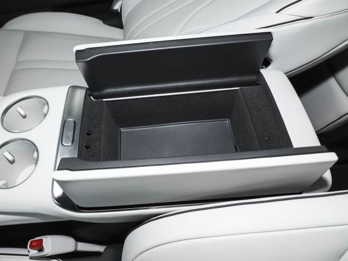 تکنولوژی هوشمند سفارشی بزرگسالان شخصی 5 درب 7 صندلی Xpeng X9 MPV 650Km EV Car 8