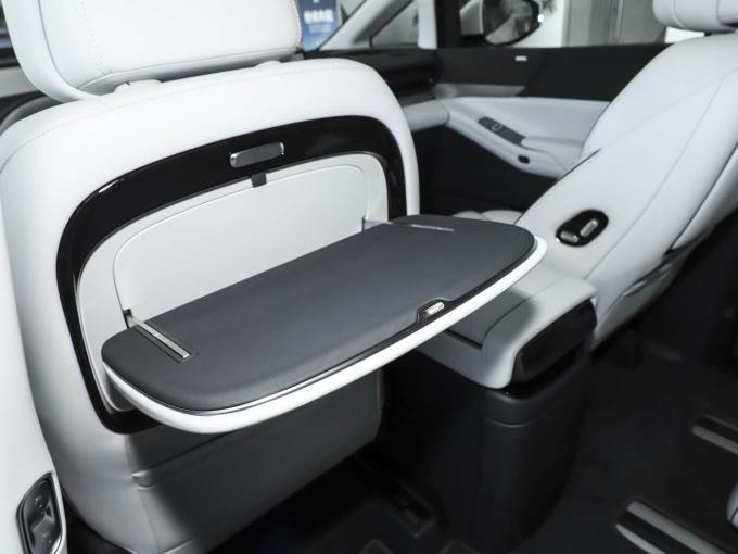 تکنولوژی هوشمند سفارشی بزرگسالان شخصی 5 درب 7 صندلی Xpeng X9 MPV 650Km EV Car 10